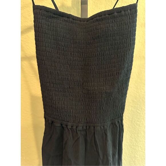 Size M Backless Crisscross Adjustable Strap Shirred Plicated Flowy Mini Linen-Fe - Picture 5 of 8